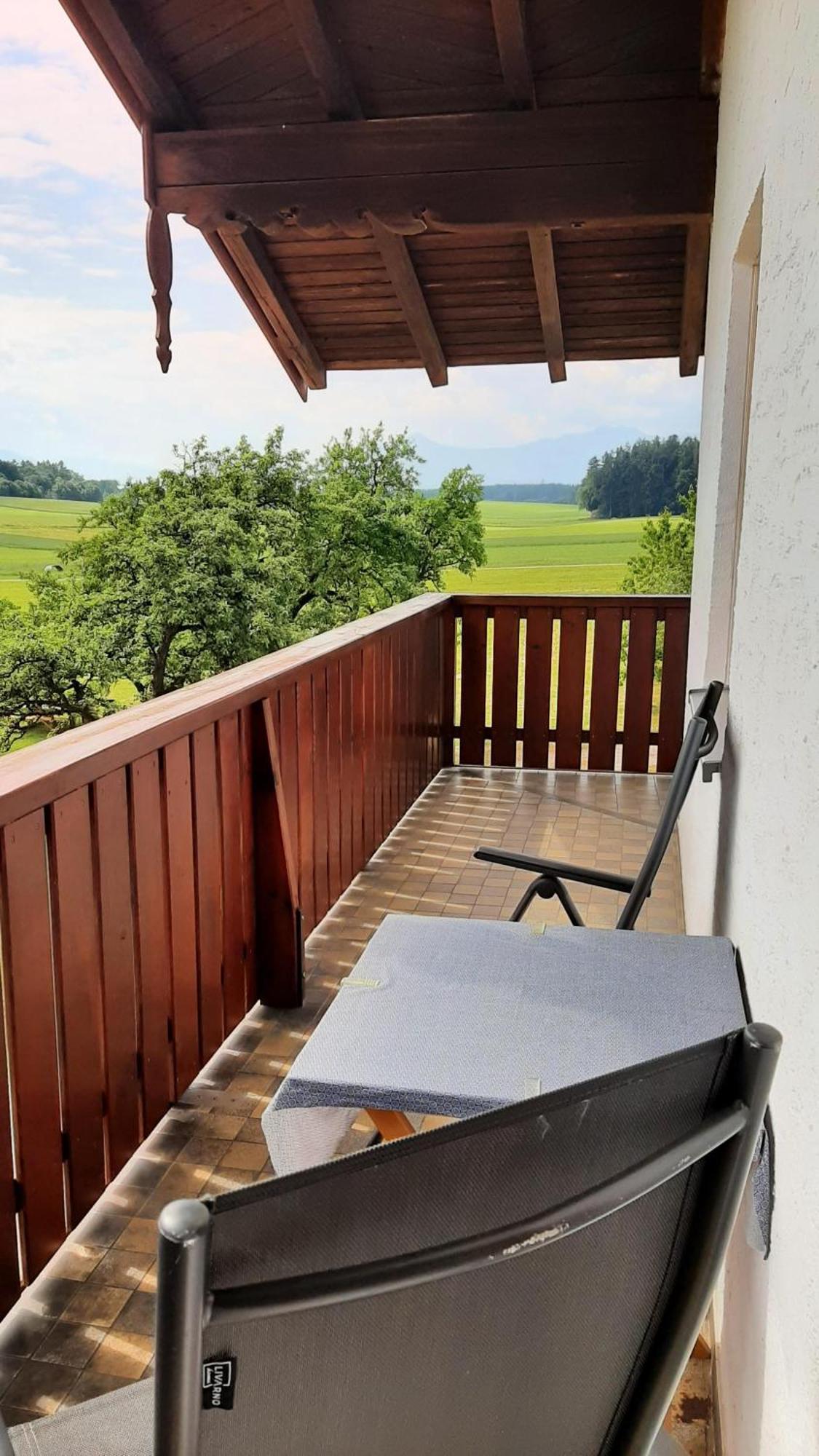 Ferienwohnungen Loisenhof 吉塔特埃姆吉姆 外观 照片